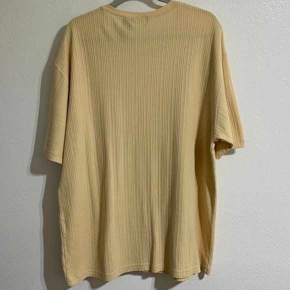 (T38) Crazy Horse, Claiborne Co. Men's 2XL Yellow Polo V-neck - Picture 2 of 6